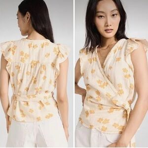 Madewell Flutter Sleeve Wrap Top blouse cream and gold Floral print size XXS